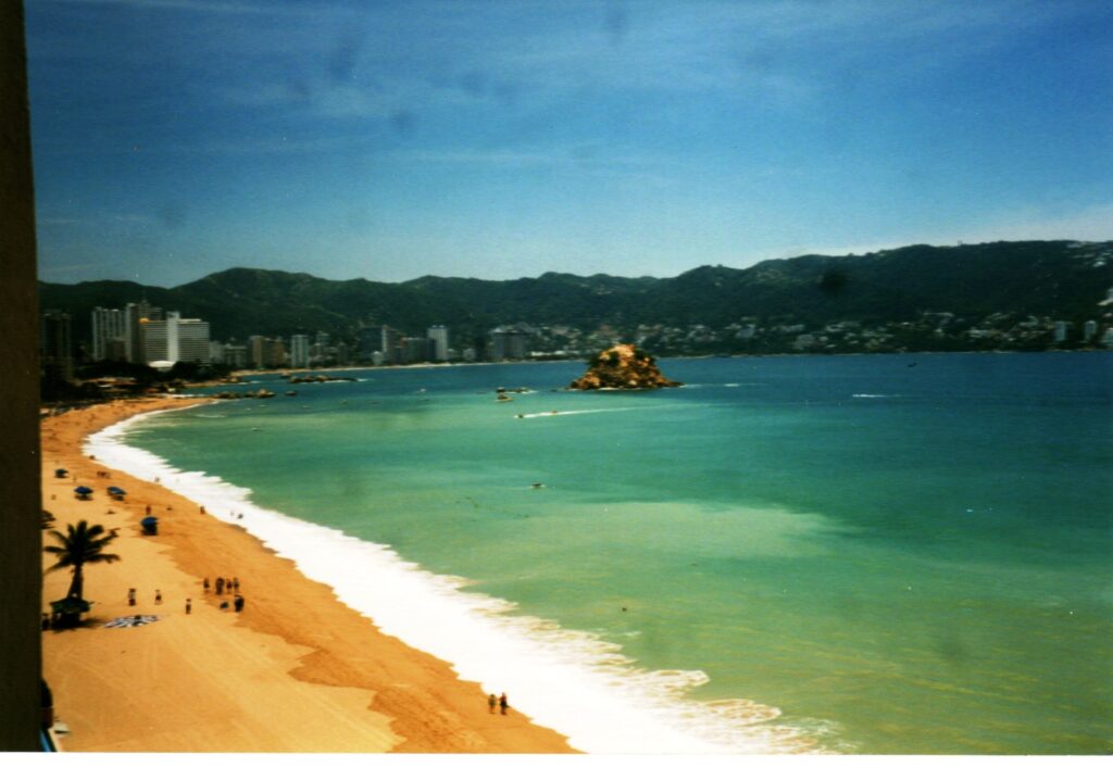 Bahia de Acapulco (MCArnott)