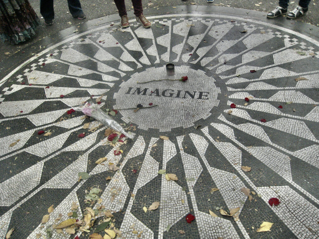 John Lennon’s Memorial, Strawberry Fields in Central Park