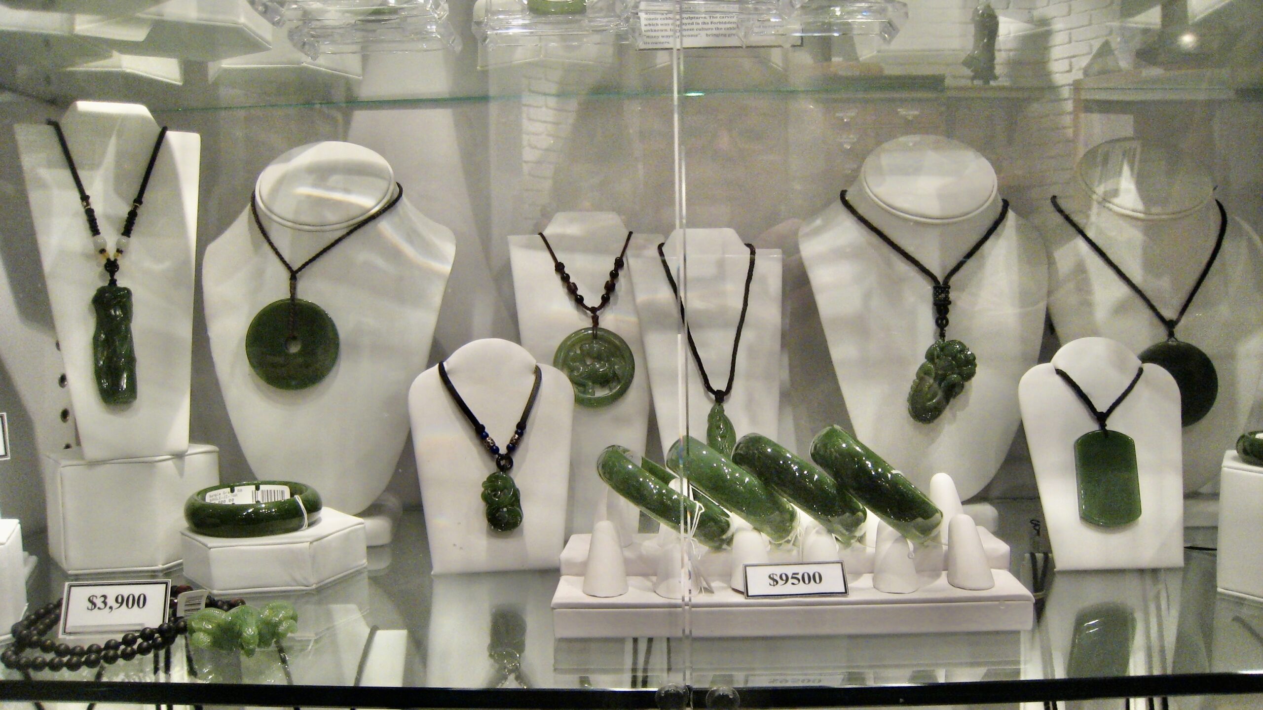 British Columbia – Jade Jewelry and Sculptures